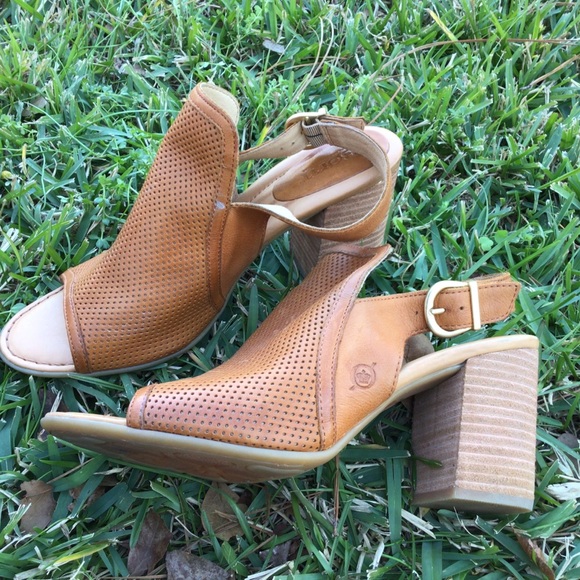 Born Shoes - Born square heeled mules with leather